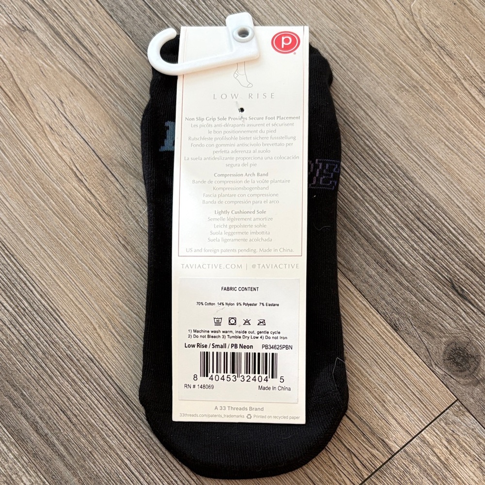 Pure Barre Grip Socks Lot of 2 | Size Small | New - Picture 5 of 13